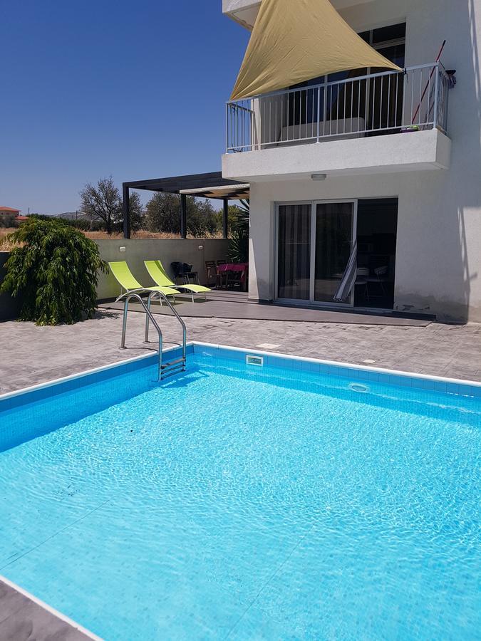 Palms Resort Apartments Alethriko Екстер'єр фото